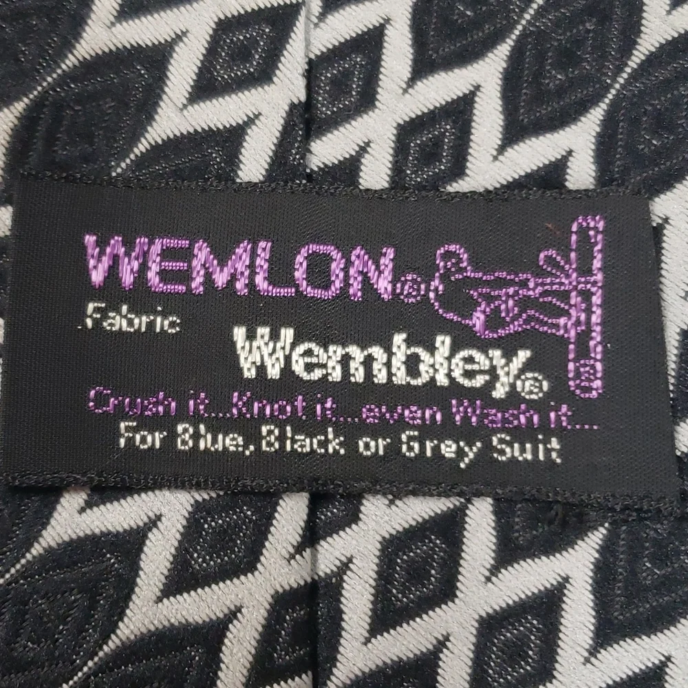 Vintage Wemlon by Wembley Vertical Diamond Patterned Stripes 4" Wide Necktie - Picture 4 of 10